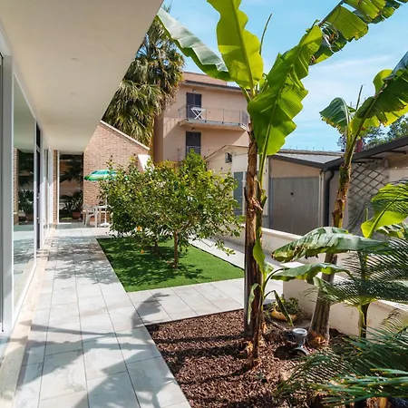 Oda ve Kahvaltı La Casa Dei Limoni