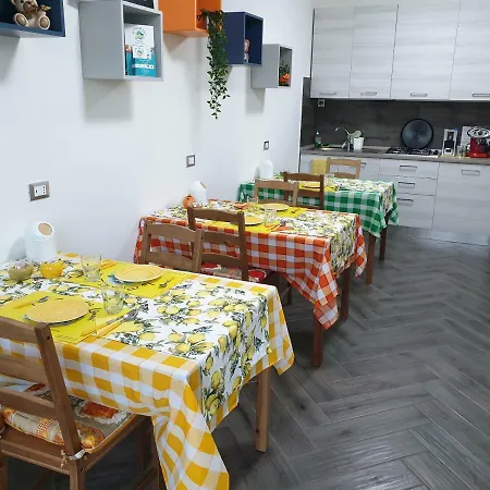 La Casa Dei Limoni ベッド・アンド・ブレックファスト 4*